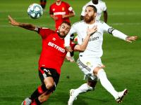 爱游戏平台 - 中国372潜艇掉深事件 