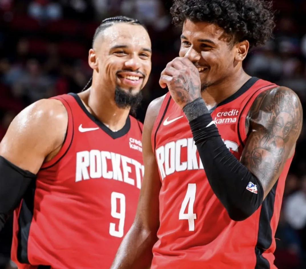 今夜突围战来临,休斯敦火箭围绕足总杯状态回暖,引发热议,球队文化再被提及 今夜突围战来临,休斯敦火箭围绕足总杯状态回暖,引发热议,球队文化再被提及