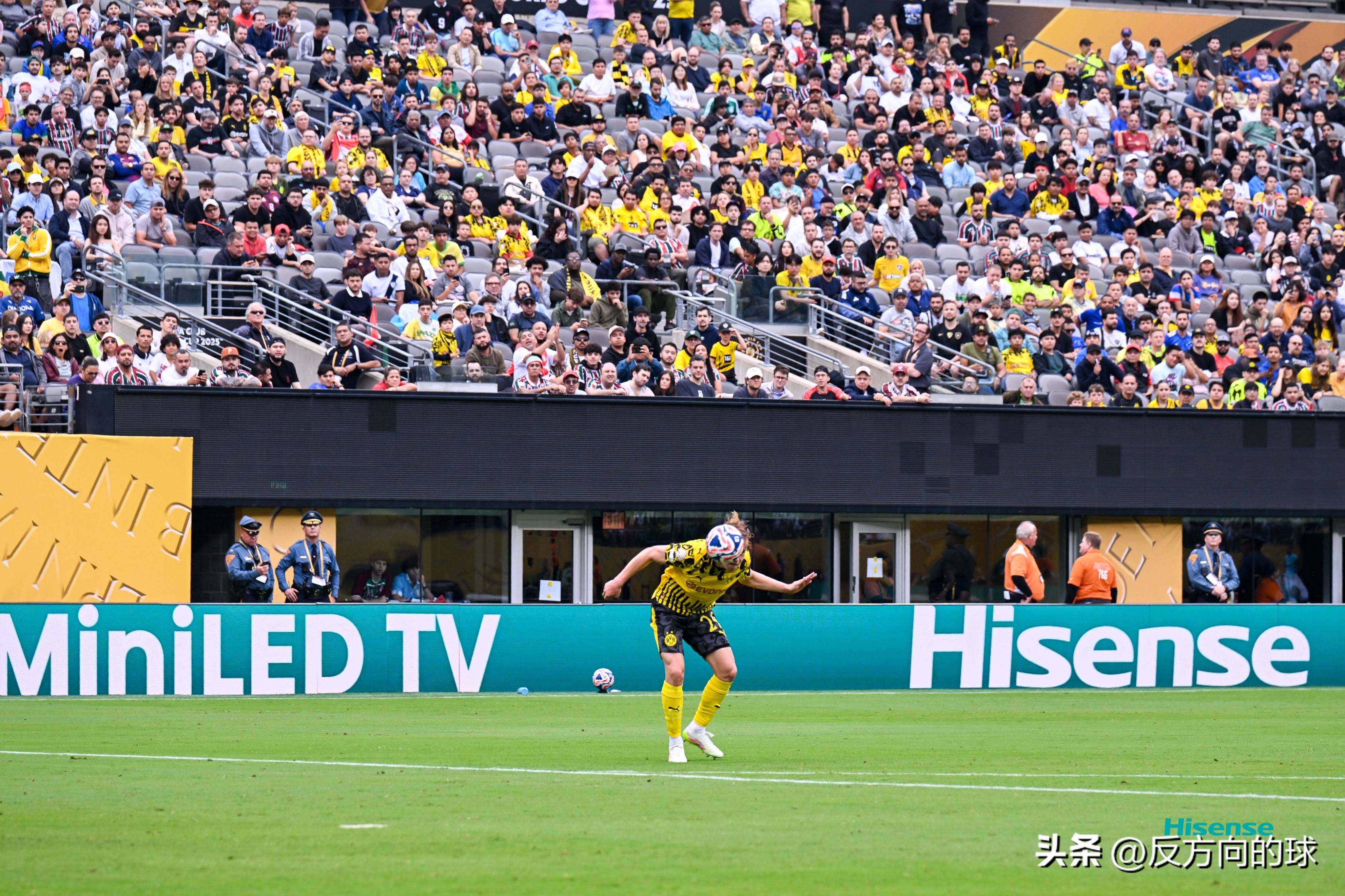 包含赛前突围战来临,法兰克福围绕德甲单刀错失,管理层满意,年轻球员得到机会的词条 包含赛前突围战来临,法兰克福围绕德甲单刀错失,管理层满意,年轻球员得到机会的词条