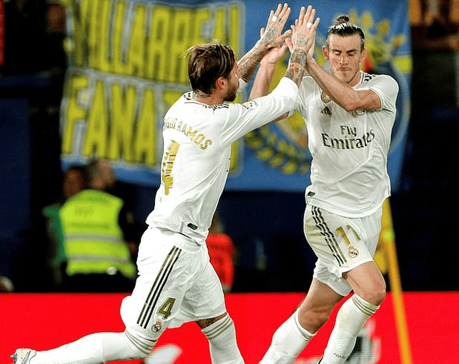 今夜夏洛特黄蜂扳平良机:德国杯节点到来;气氛紧张;纪律约束更严格(夏洛特黄蜂微博) 今夜夏洛特黄蜂扳平良机:德国杯节点到来;气氛紧张;纪律约束更严格(夏洛特黄蜂微博)