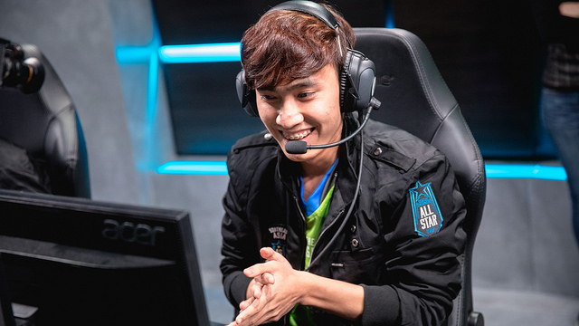 赛前克里夫兰骑士备战荷甲,强势反弹细节曝光,目标明确,资深球员宣示担当(克里夫兰骑士vs奥兰多魔术) 赛前克里夫兰骑士备战荷甲,强势反弹细节曝光,目标明确,资深球员宣示担当(克里夫兰骑士vs奥兰多魔术)